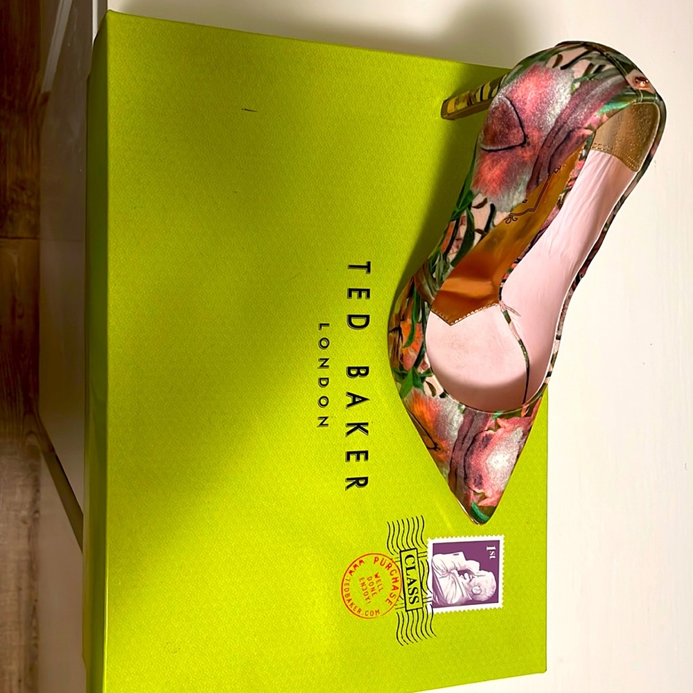 Ted Baker London heel